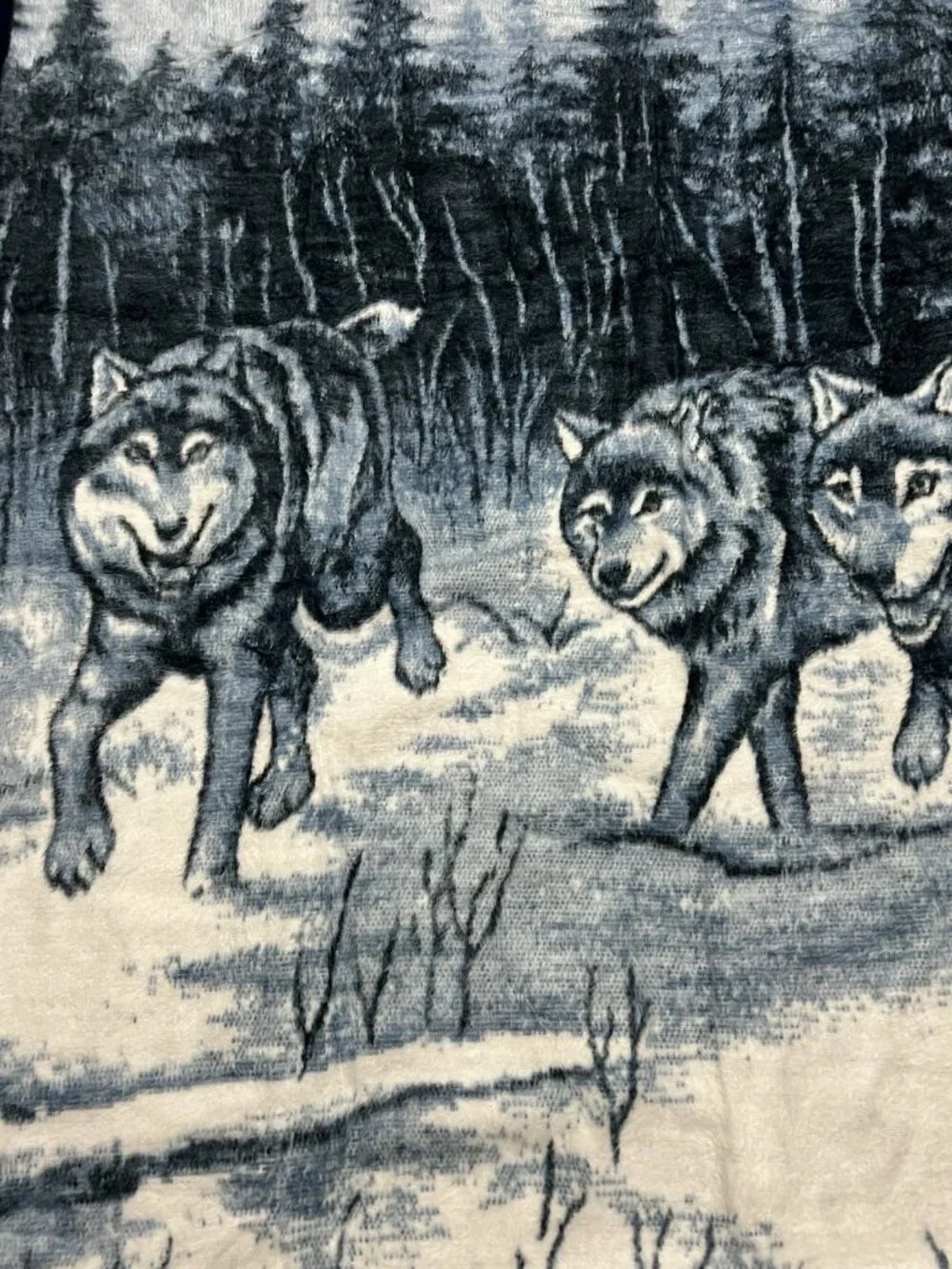 Biederlack Throw Blanket Wolves On Move USA 60x80” Wolf Pack Blue Black Cover
